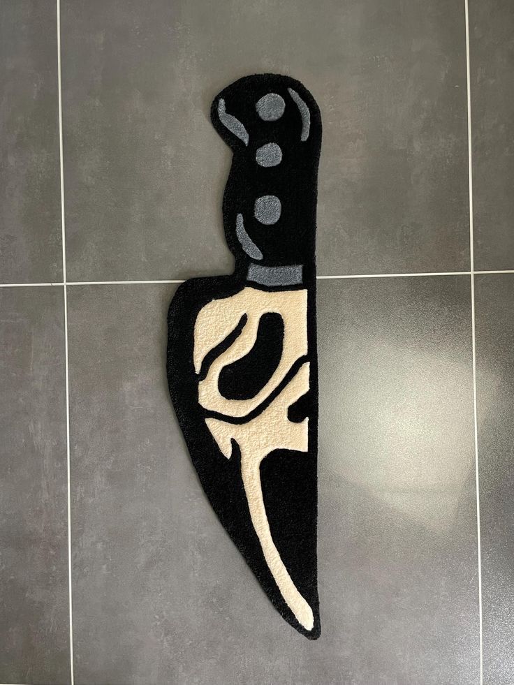 Knife Scream Keyboard Hand Tufted Rug